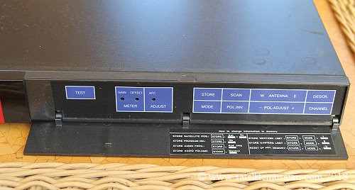 Salora XLE 8901 satellite receiver.